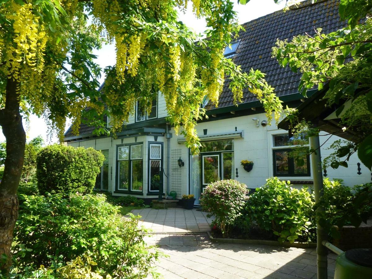 Het Burgemeestershuis Barsingerhorn Bagian luar foto