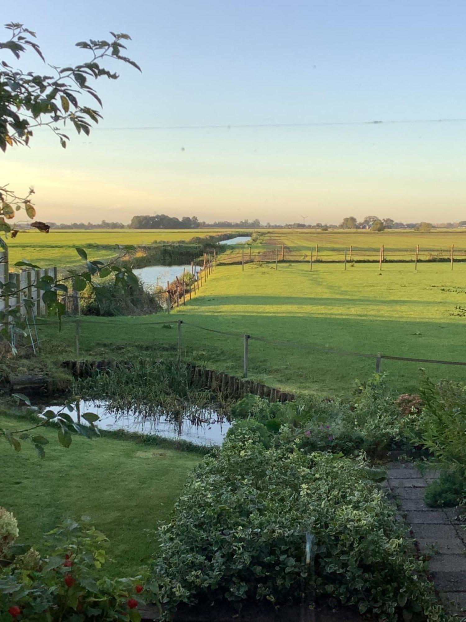 Het Burgemeestershuis Barsingerhorn Bagian luar foto